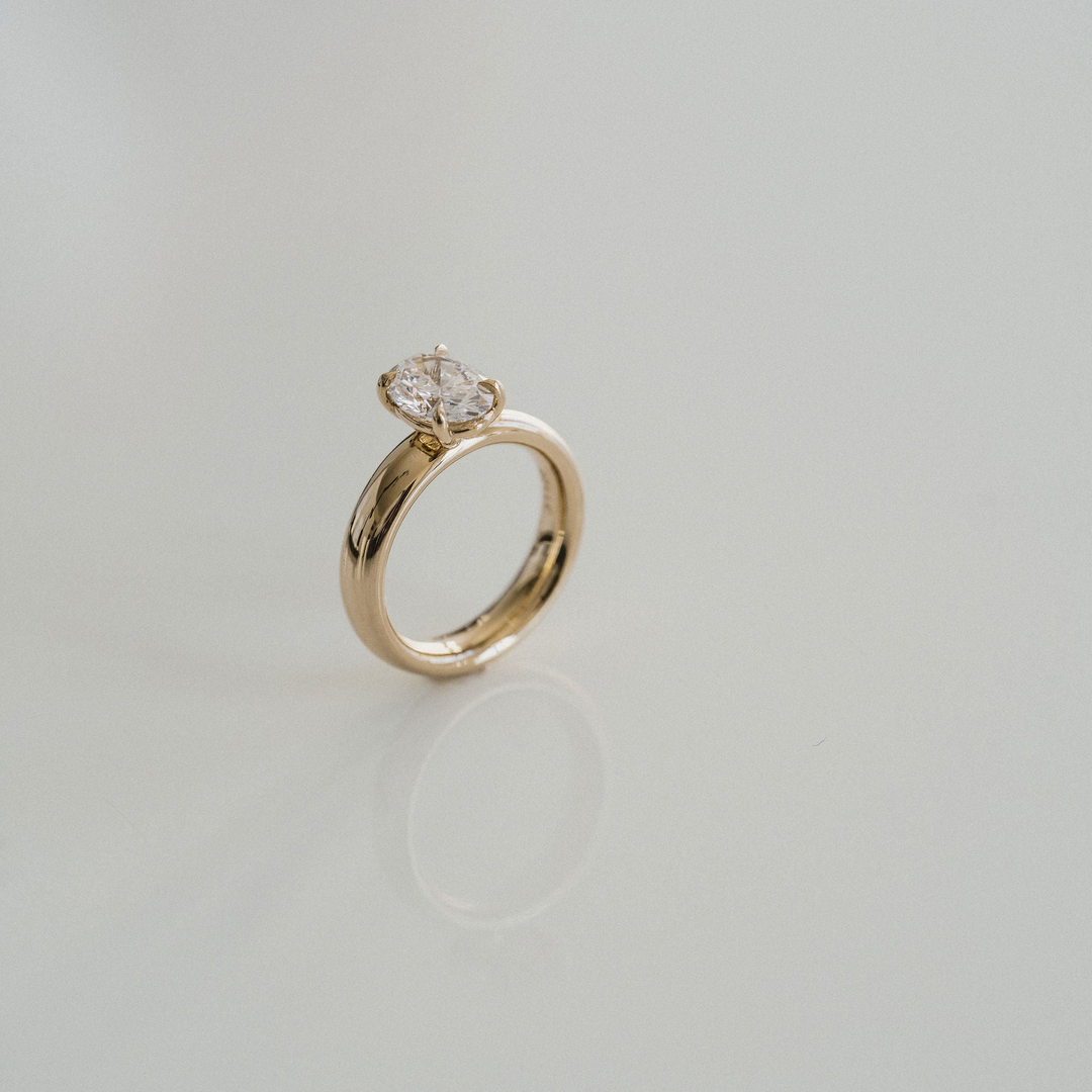 Oval Diamond Promenade Ring