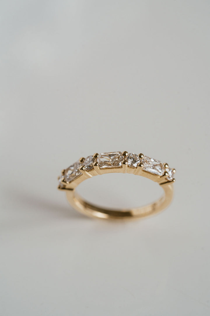 Radiant Cut and Round Brilliant Diamond Alternating Band