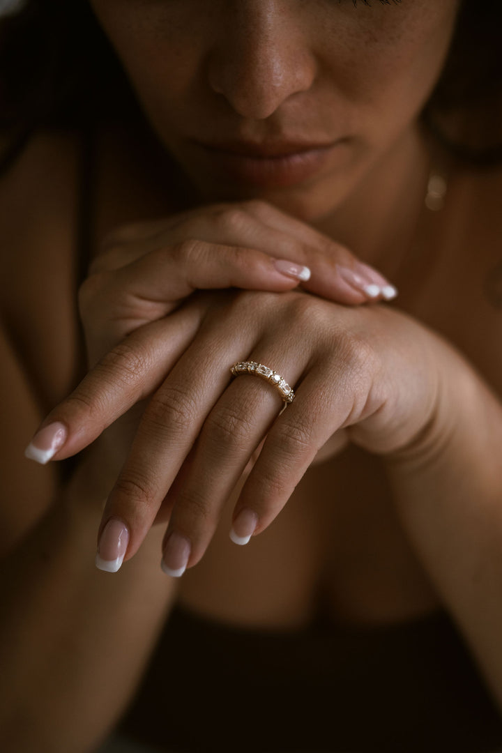Radiant Cut and Round Brilliant Diamond Alternating Band