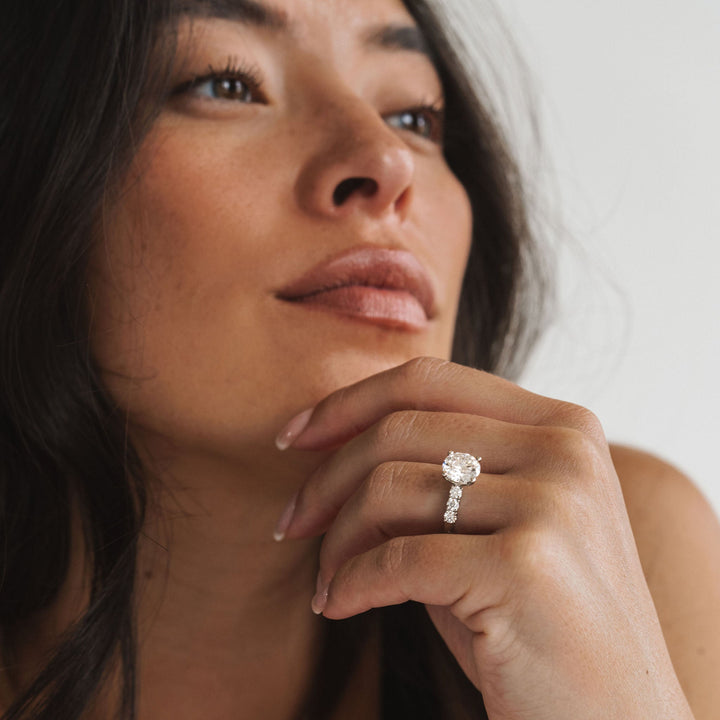 Round Brilliant Diamond Dahlia Ring