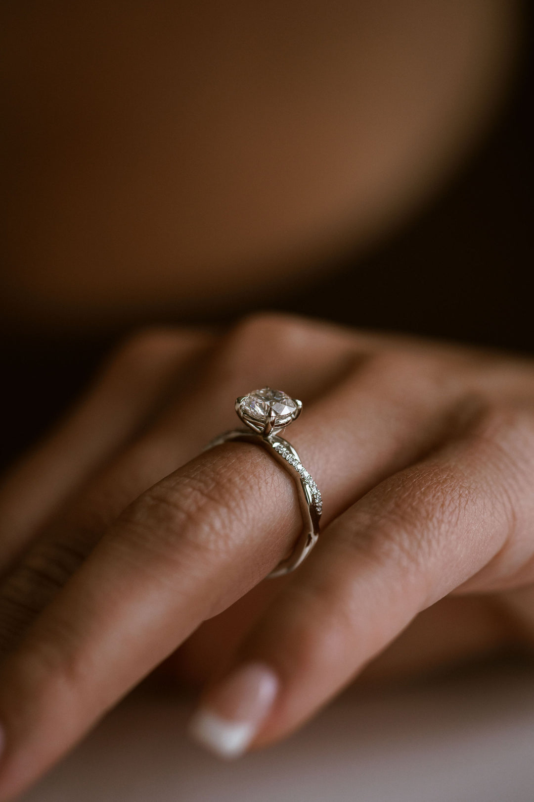 Round Brilliant Diamond Solitaire With Weave Band