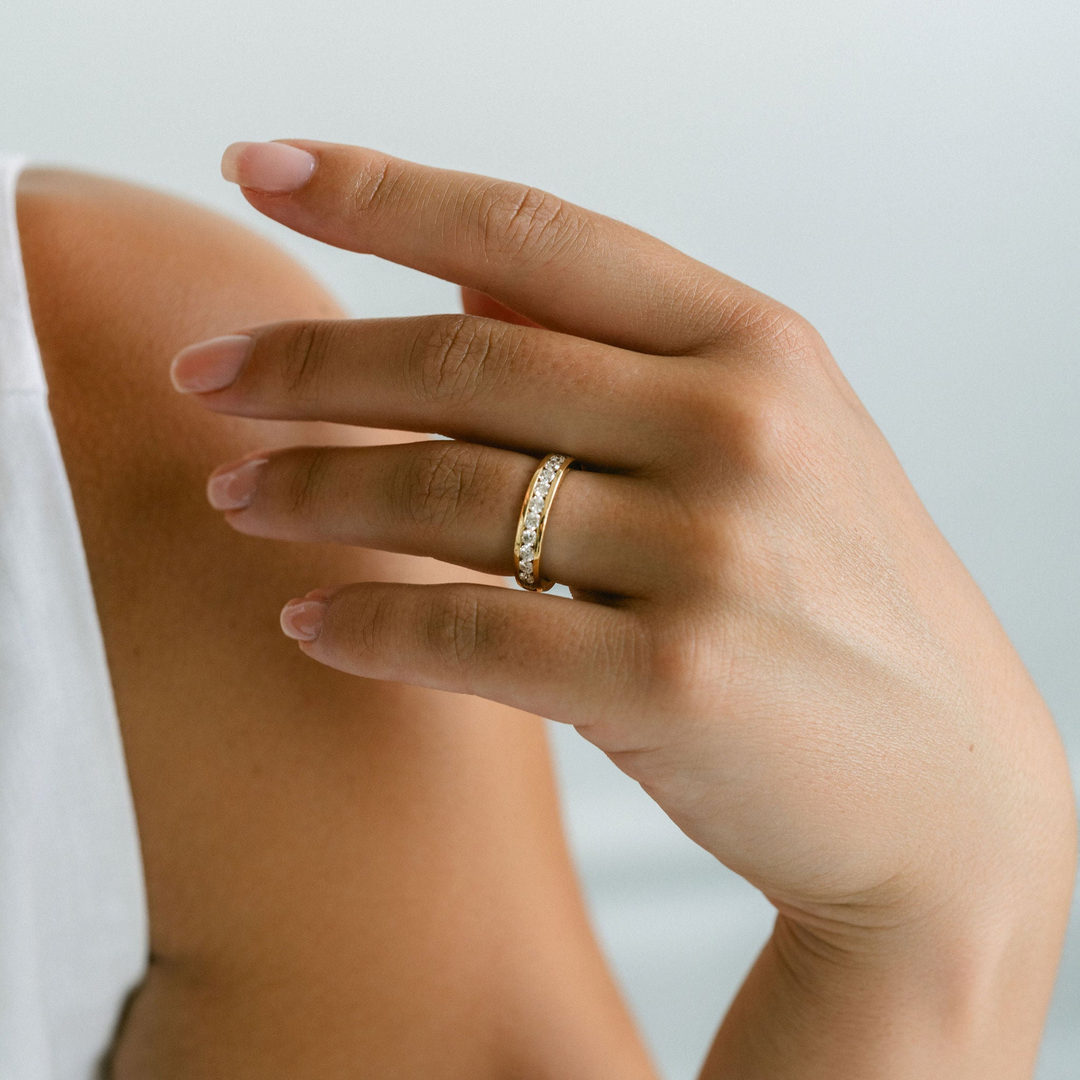 Round Diamond Channel Set Band - 4mm