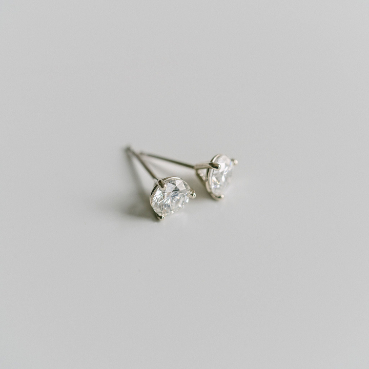 Round Diamond Classic Studs