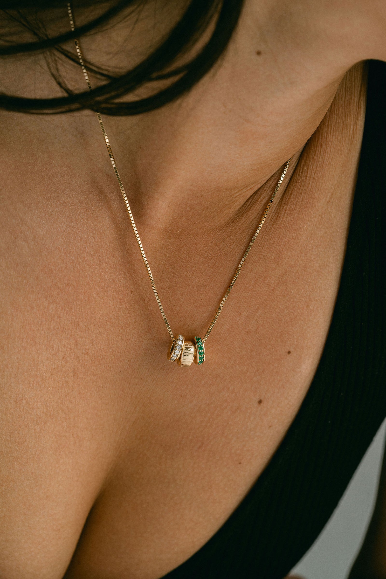 Round Diamond Oval Torus Pendant, 14k Yellow Gold