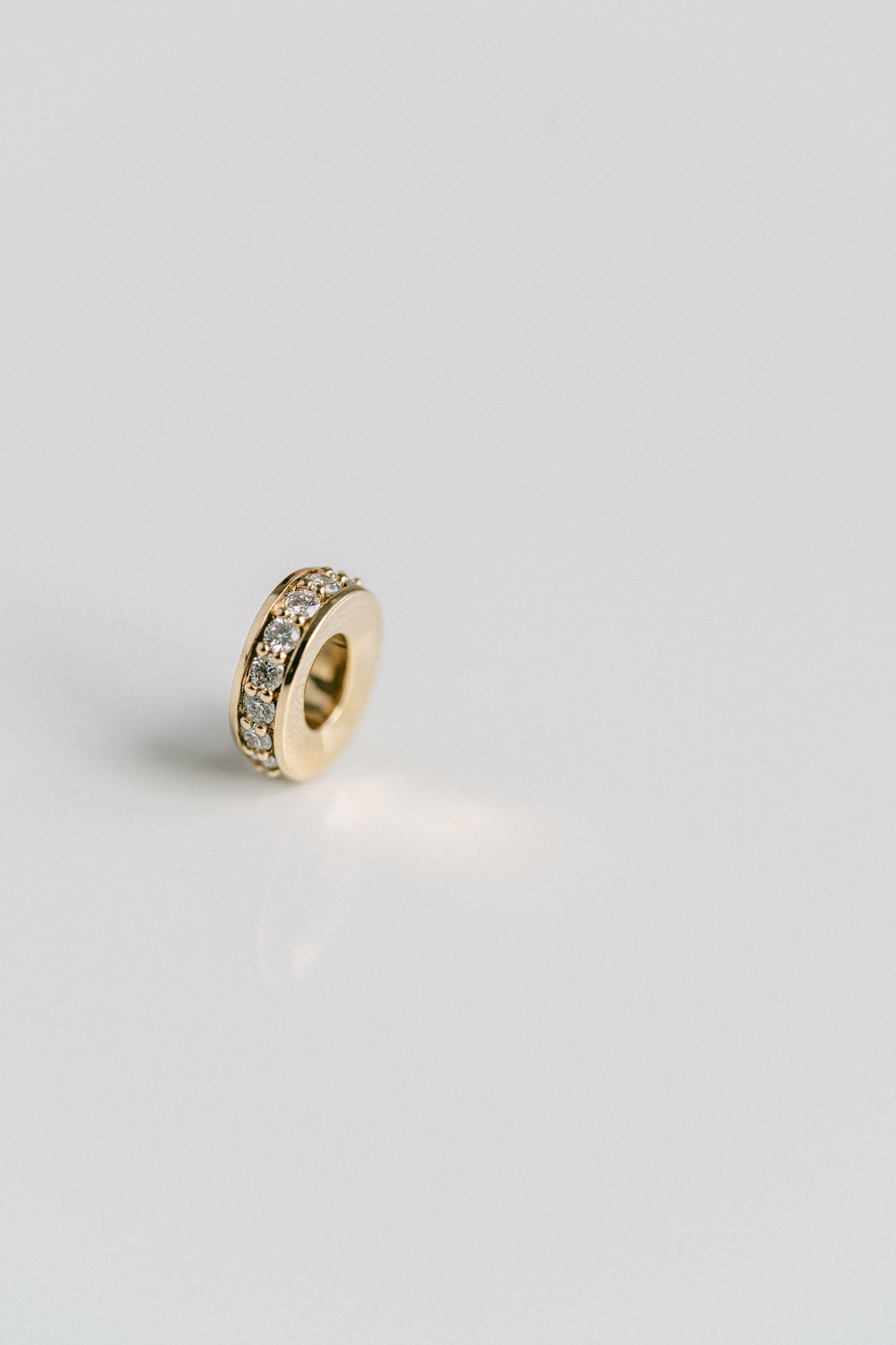 Round Diamond Oval Torus Pendant, 14k Yellow Gold