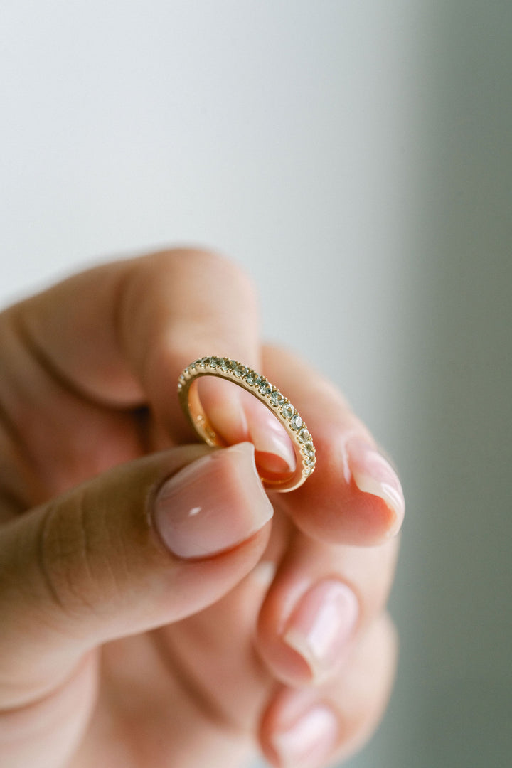 Round Light Green Sapphire Pavé Band - 2.0mm