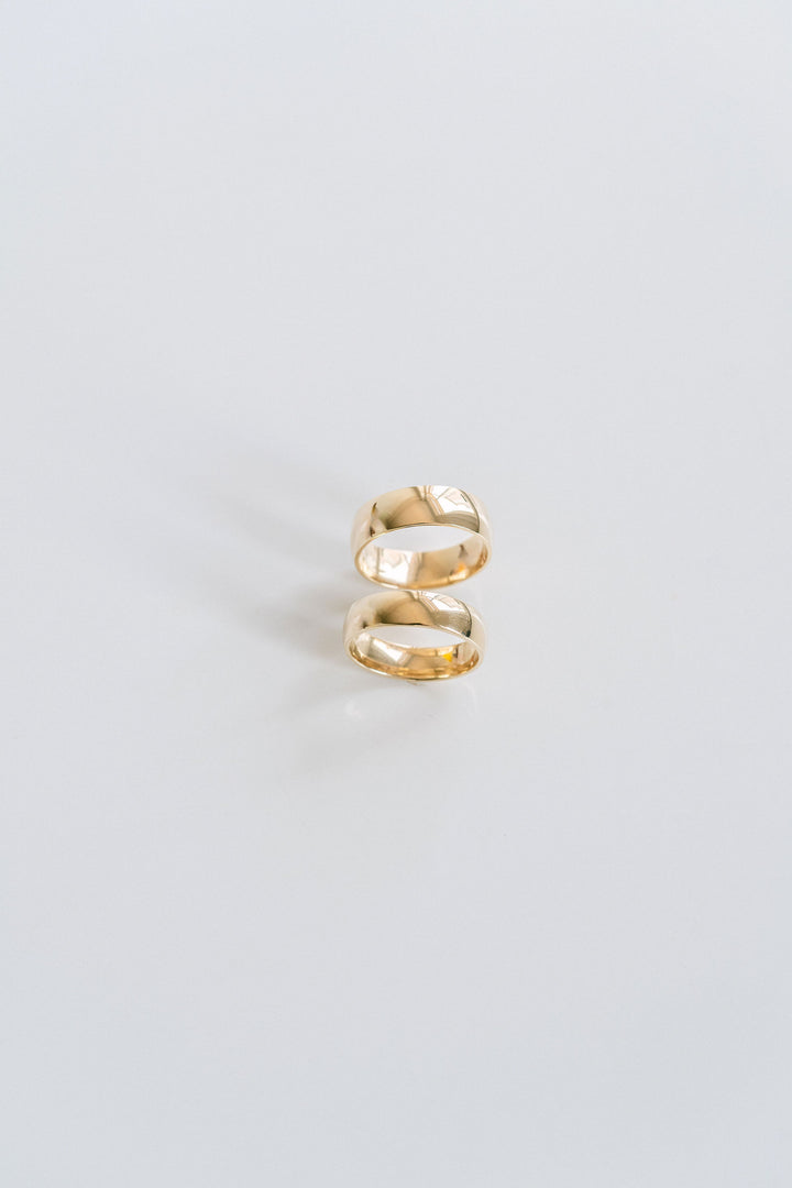 Round Polished Mens Band