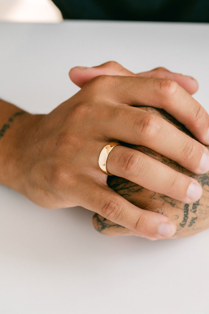 Round Polished Mens Band