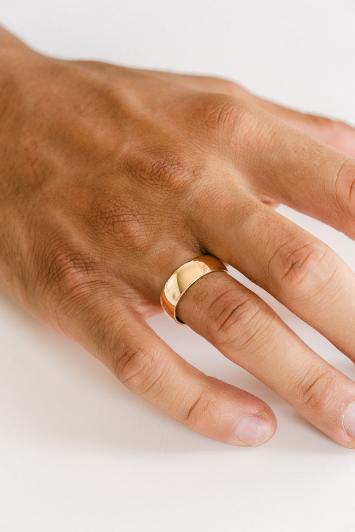 Round Polished Mens Band