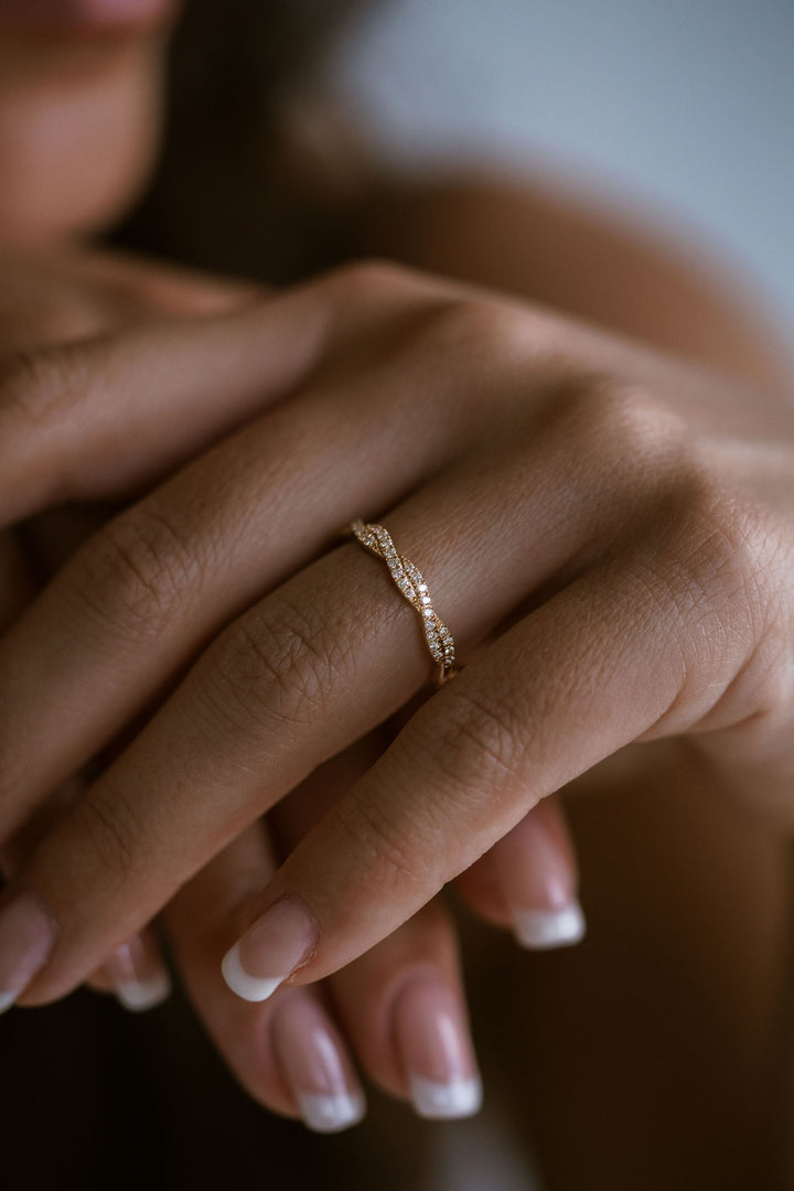 Weave Band - 2 Rows of Diamonds