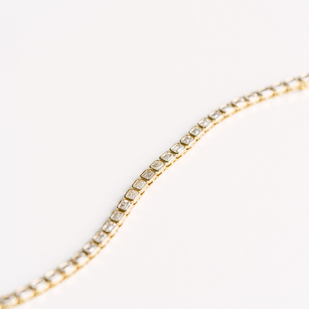 Emerald Cut East-West Diamond Bezel Tennis Bracelet