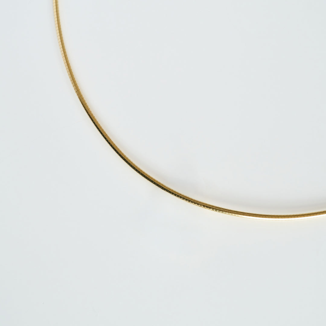 Round Omega Chain