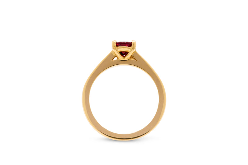 1.26ct. Oval Cut Vivid Red Mozambique Ruby Solitaire Ring 14k Yellow Gold